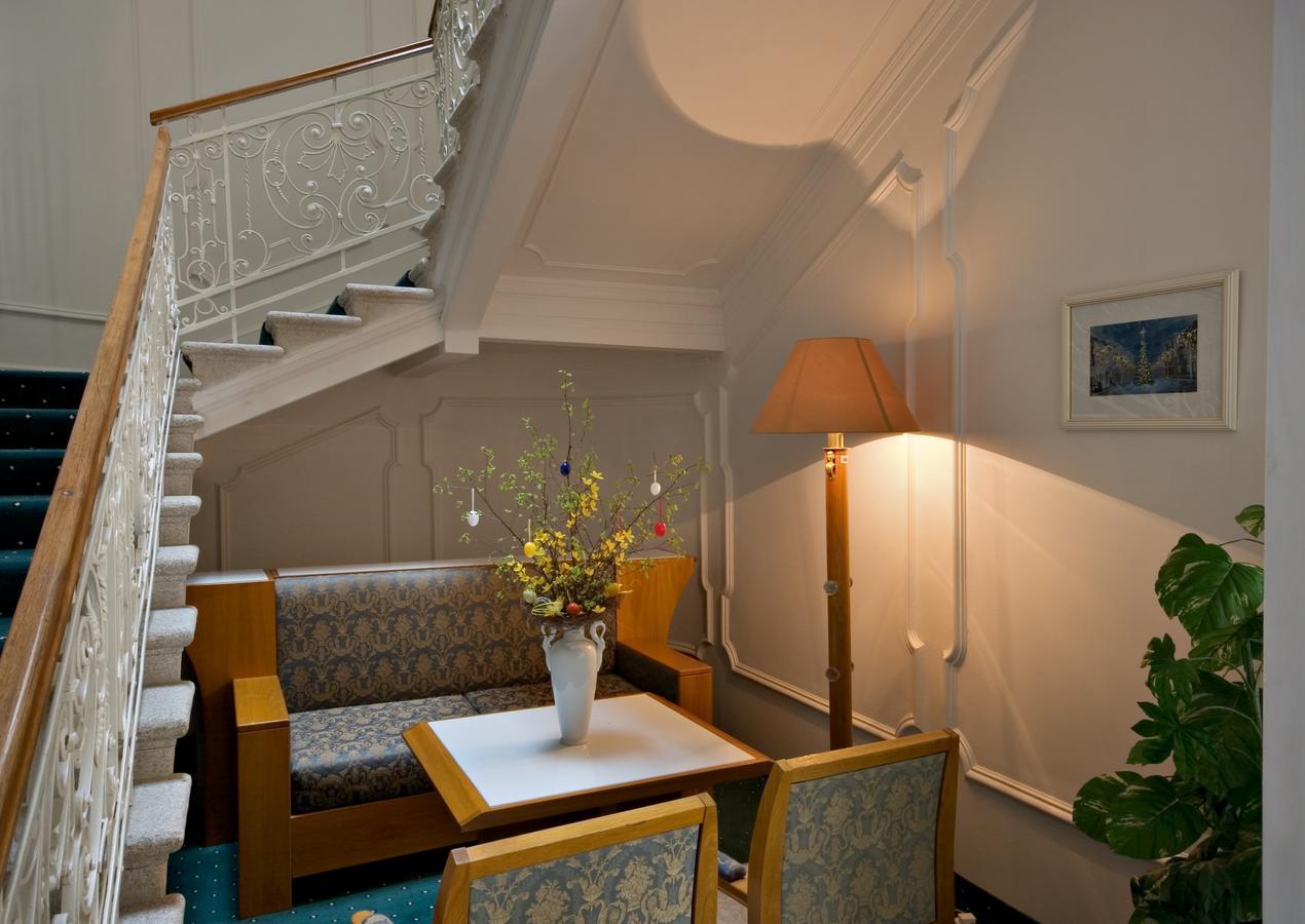Hotel Three Lilies Inkl Aquaforum Františkovy Lázně Kültér fotó